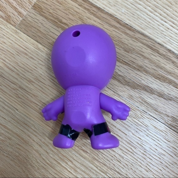 Spider Gwen Prowler Mini Figure Purple Verse - Picture 3 of 3